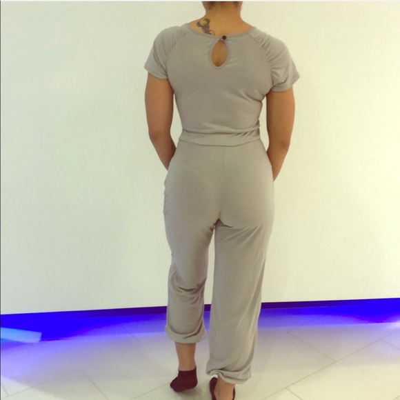 NWOT Casual Jumpsuit with pockets - Picture 3 of 7